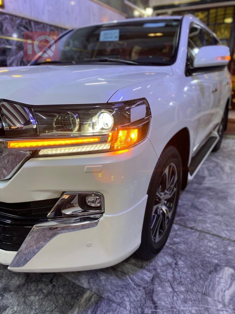 تويوتا لاندكروزر